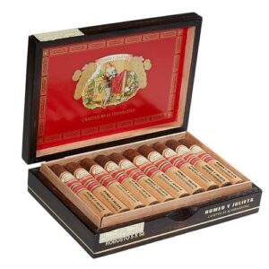 Romeo y Julieta By AJ Fernandez Robusto
